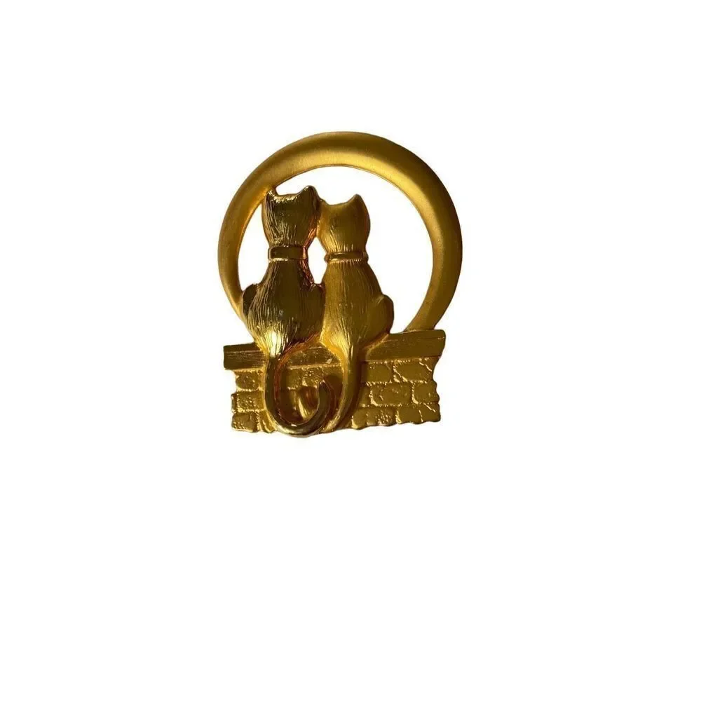 Vintage, JJ moonlight cats holding tails, gold tone, brooch/pin 2 1/4 inch